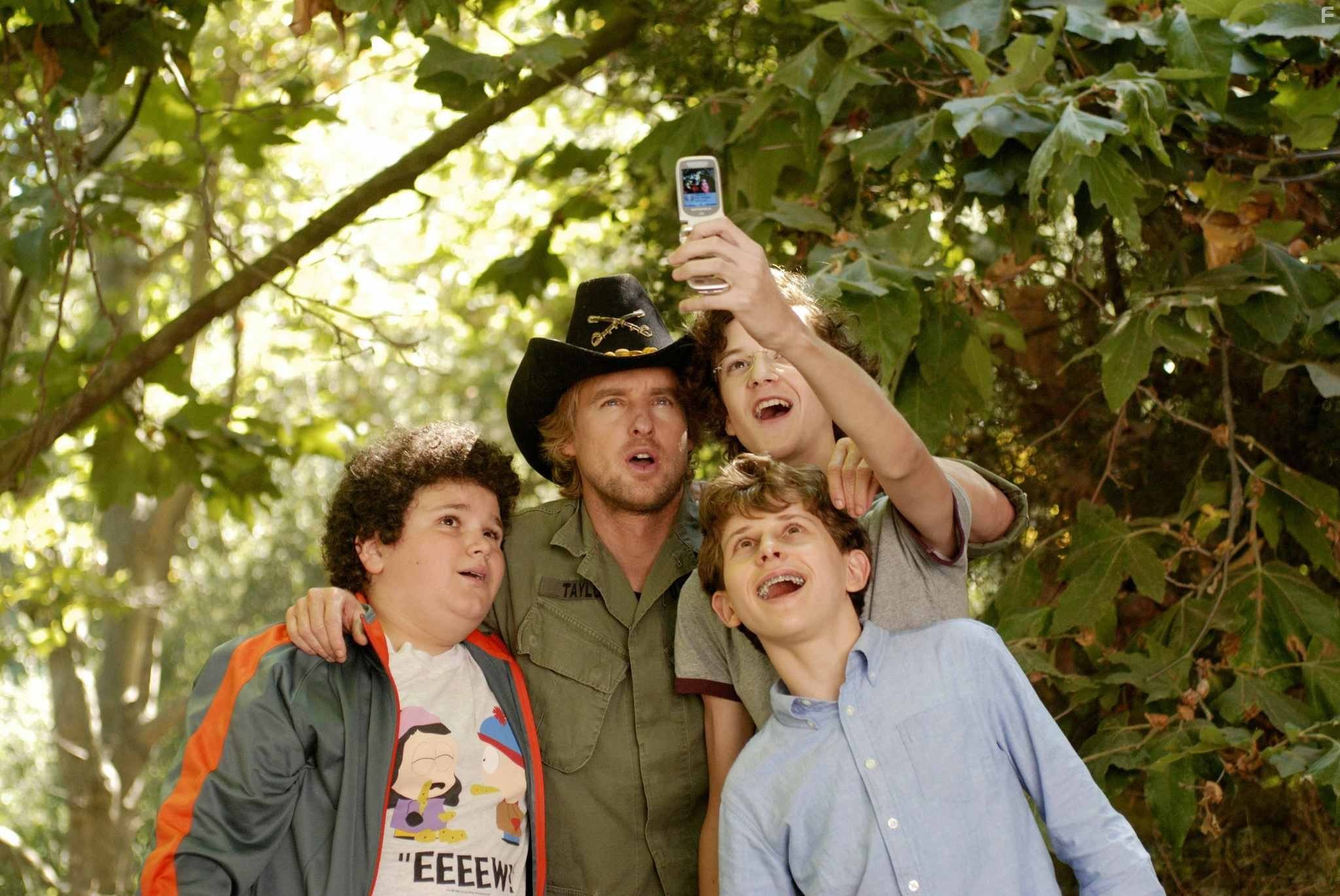 Owen Wilson, Troy Gentile, and Nate Hartley in Школа выживания (2008)