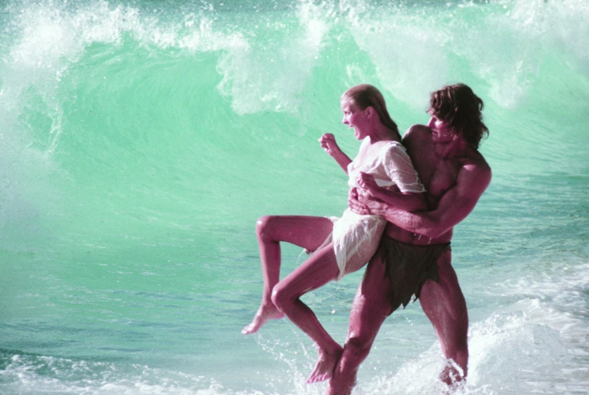 Bo Derek and Miles O'Keeffe in Тарзан, человек-обезьяна (1981)