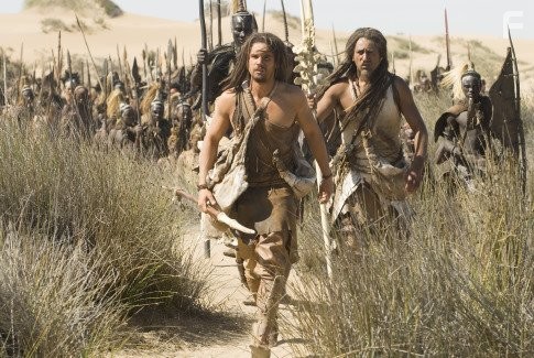 Cliff Curtis and Steven Strait in 10 000 лет до н.э. (2008)