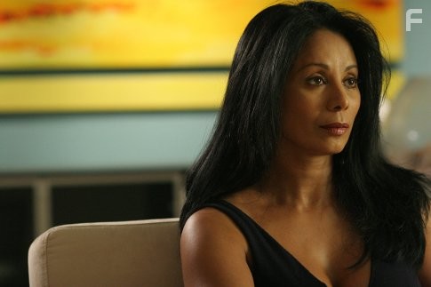 Wanda De Jesus in Незаконное предложение (2007)