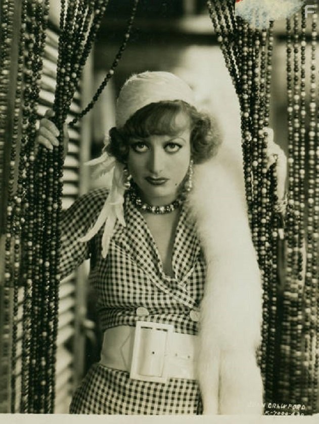 Joan Crawford in Дождь (1932)