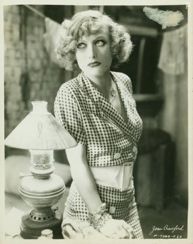 Joan Crawford in Дождь (1932)