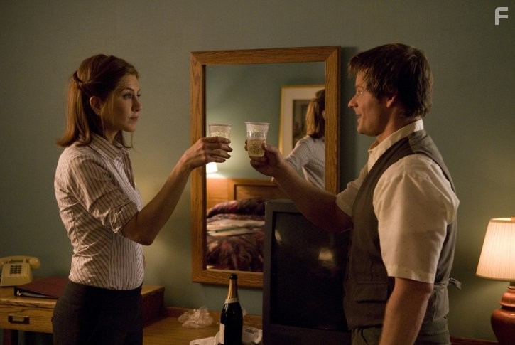 Jennifer Aniston and Steve Zahn in Любовный менеджмент (2008)
