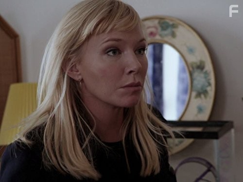 Kelli Giddish in Закон и порядок: Специальный корпус (1999)