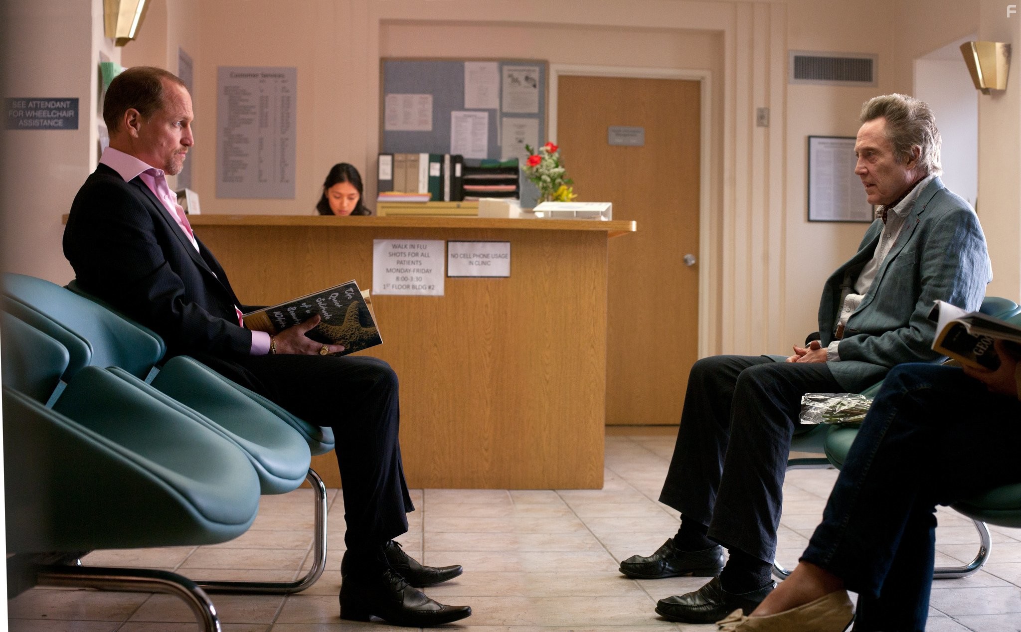 Woody Harrelson and Christopher Walken in 7 Психопатов (2012)