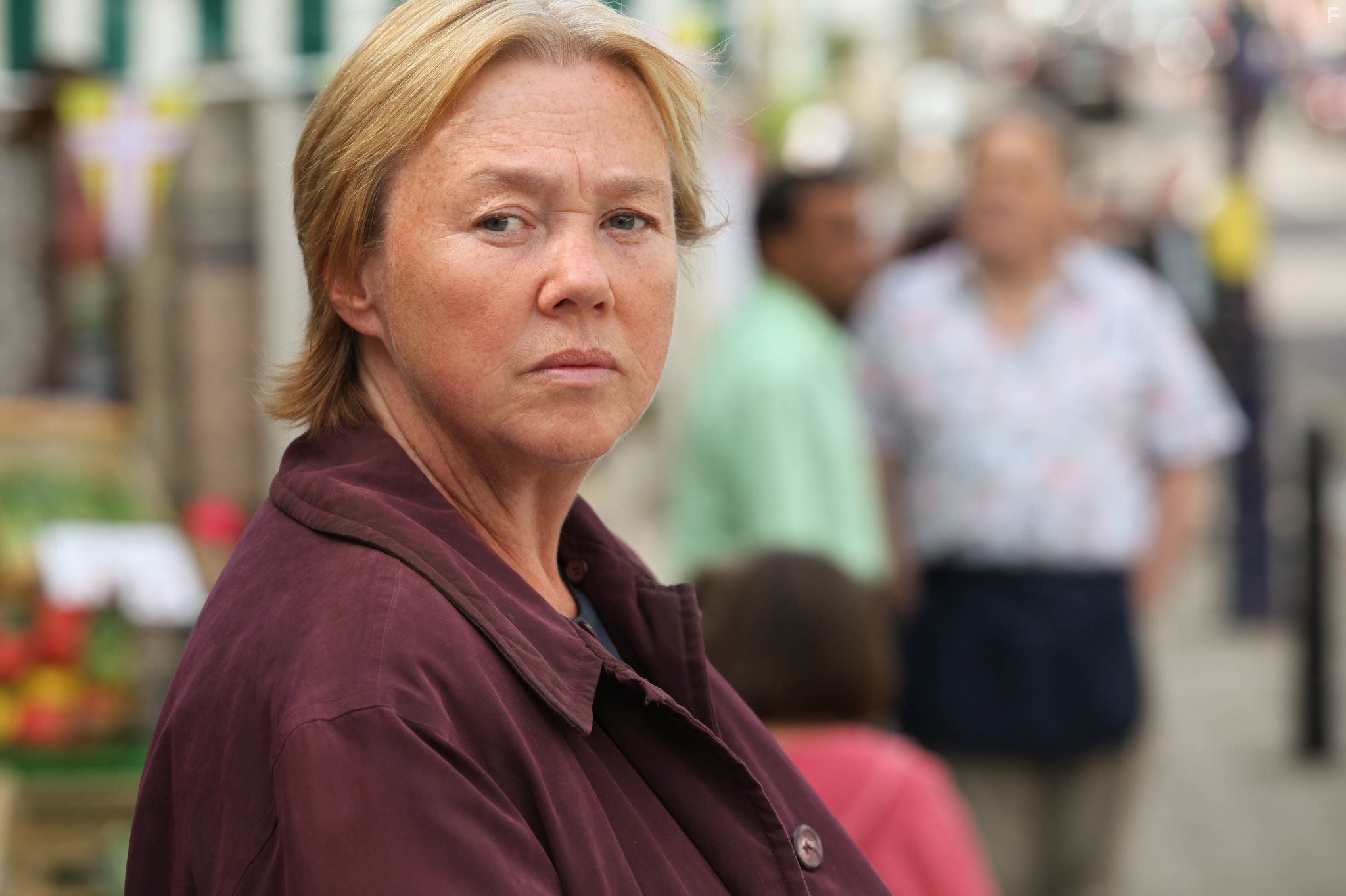 Pauline Quirke in Убийство на пляже (2013)