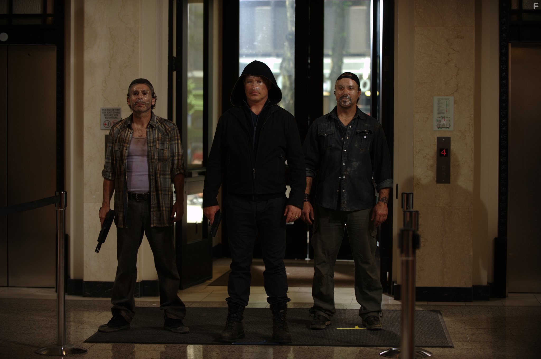 Neal McDonough in Морской пехотинец: Тыл (2013)