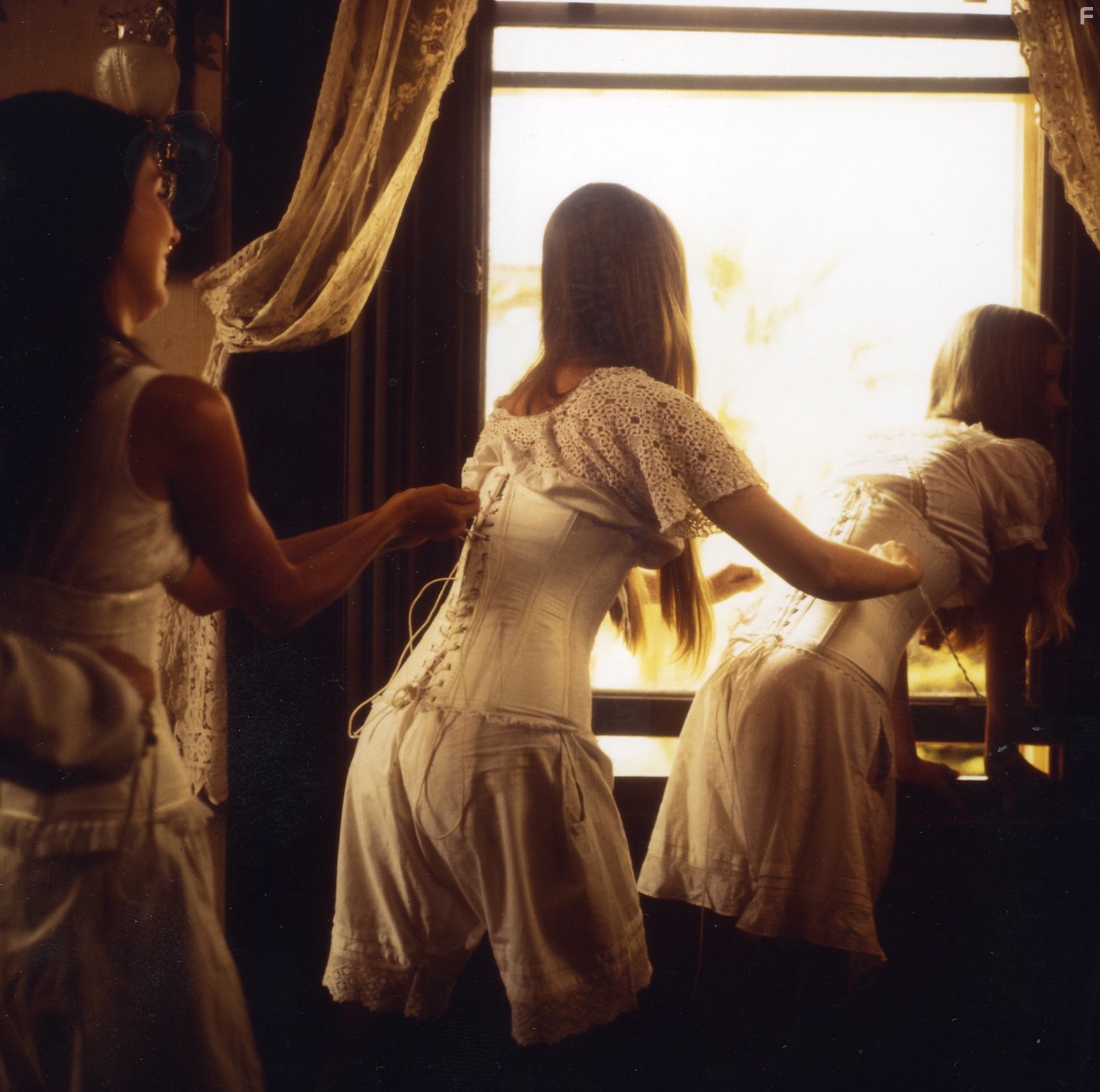 Пикник у Yисячей скалы (1975)