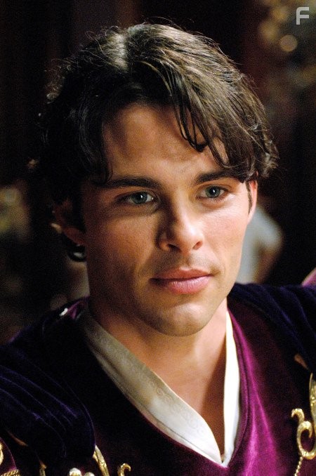 James Marsden in Зачарованная (2007)