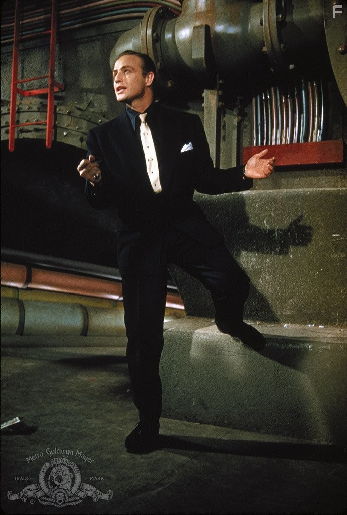 Marlon Brando in Парни и куколки (1955)