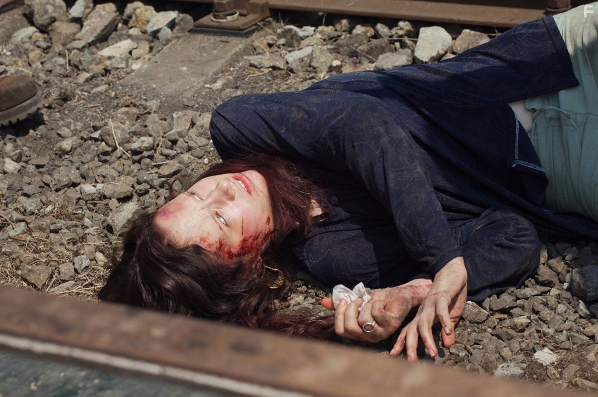 Thora Birch in Поезд (2008)