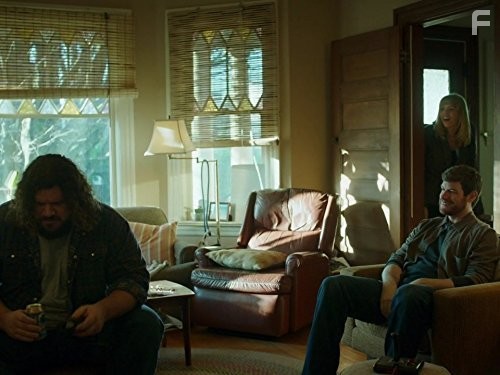 Jason Burkart in Мотив (2013)