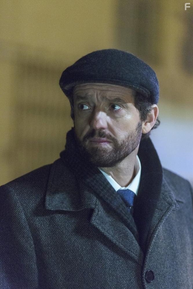 Louis Ferreira in Мотив (2013)