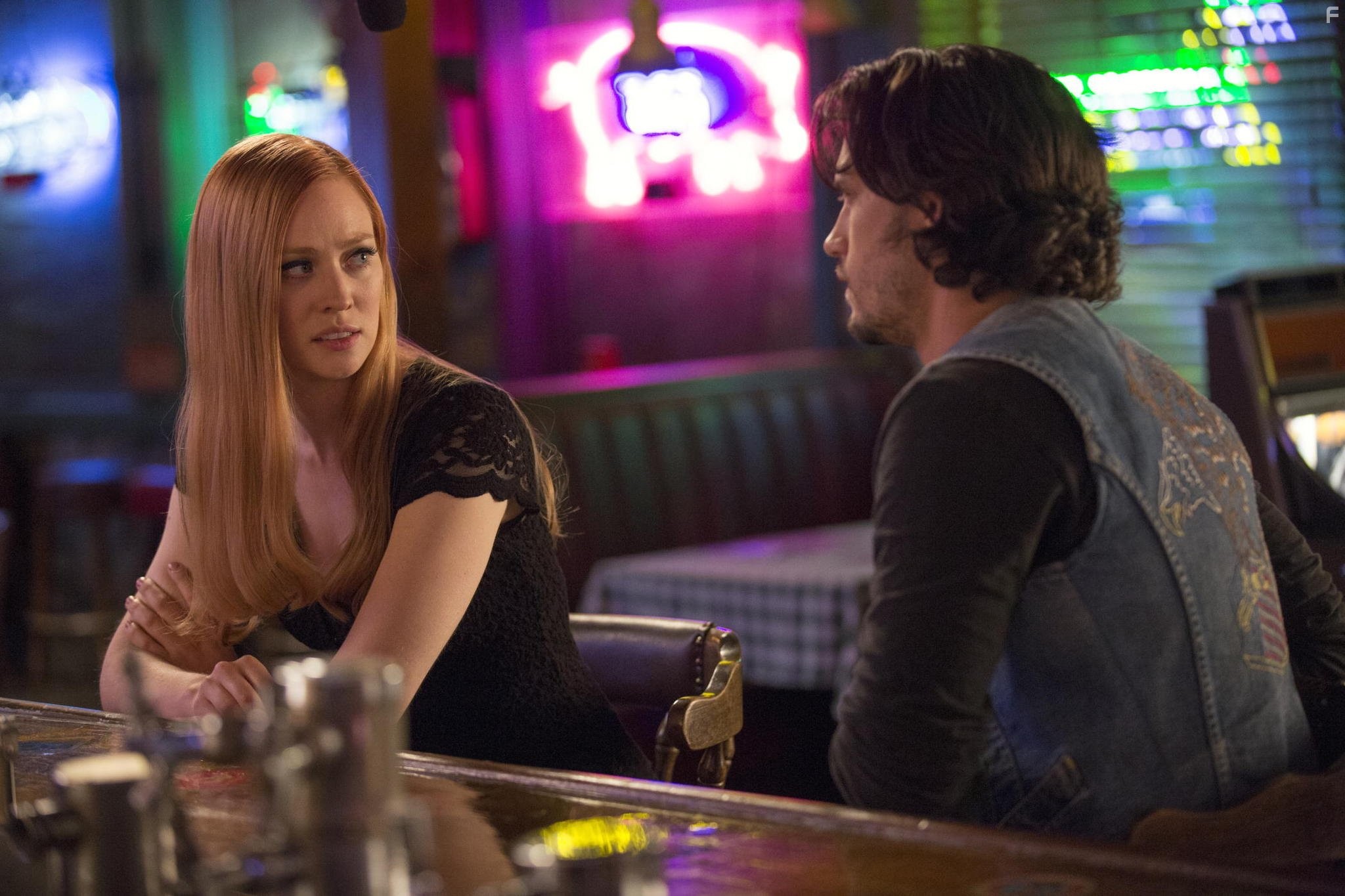 Nathan Parsons and Deborah Ann Woll in Настоящая кровь (2008)