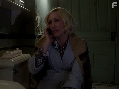 Vera Farmiga in Мотель Бейтсов (2013)