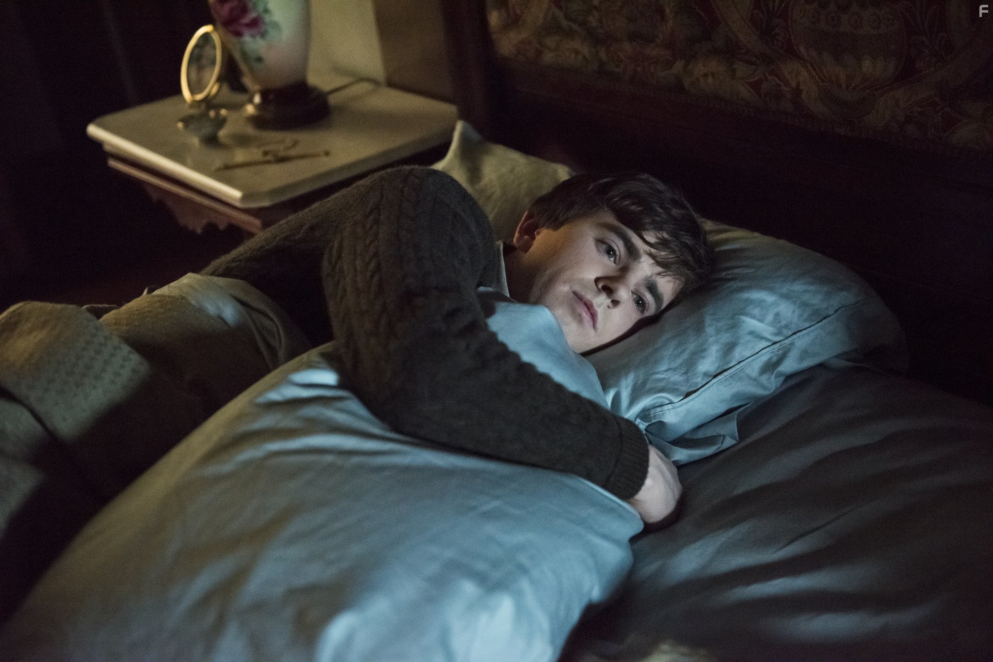 Freddie Highmore in Мотель Бейтсов (2013)