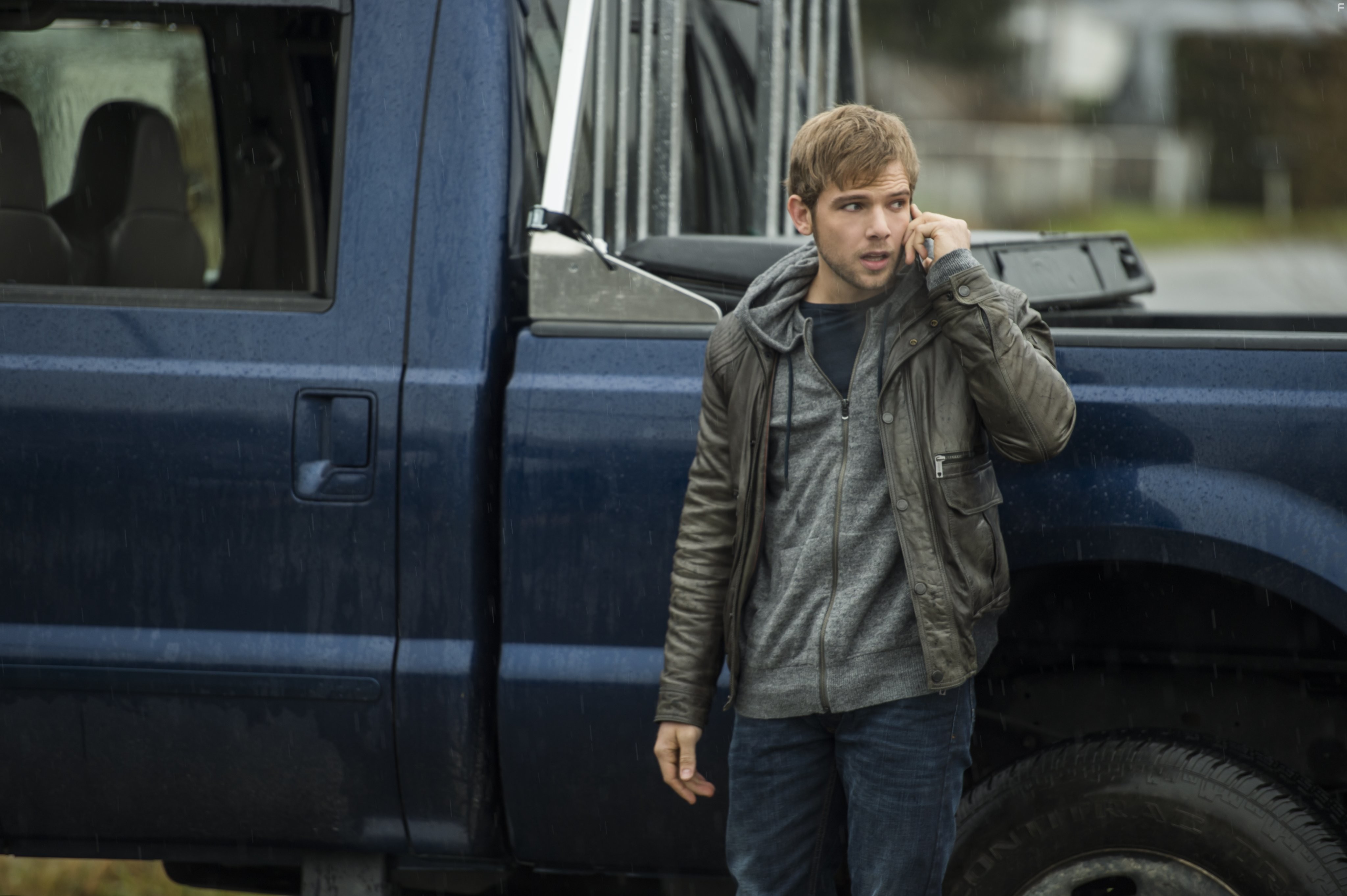 Max Thieriot in Мотель Бейтсов (2013)