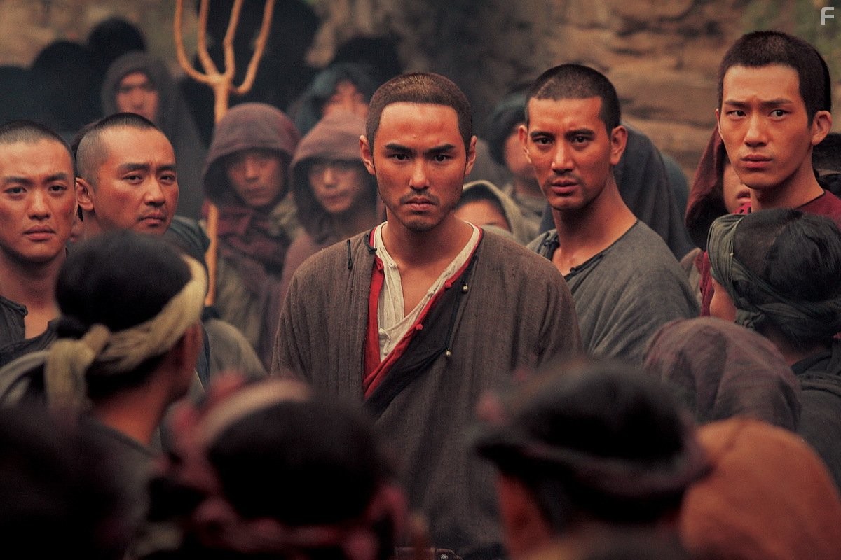 Ethan Juan, Purba Rgyal, and Boran Jing in Гильотина (2012)