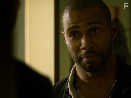 Omari Hardwick in Под прикрытием (2009)