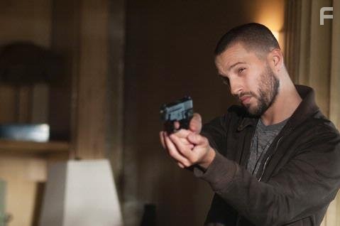 Logan Marshall-Green in Под прикрытием (2009)