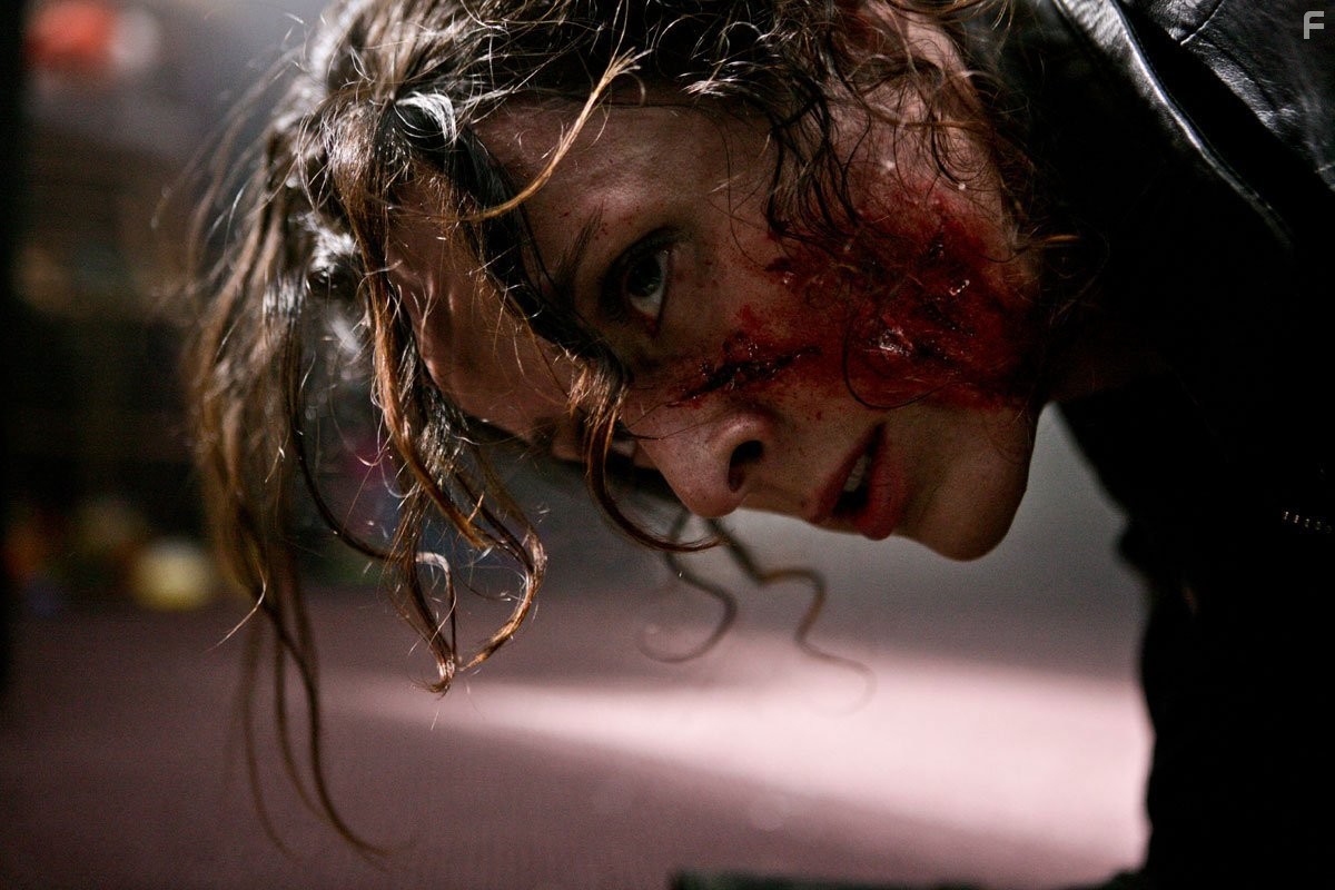 Claude Perron in Стая (2009)