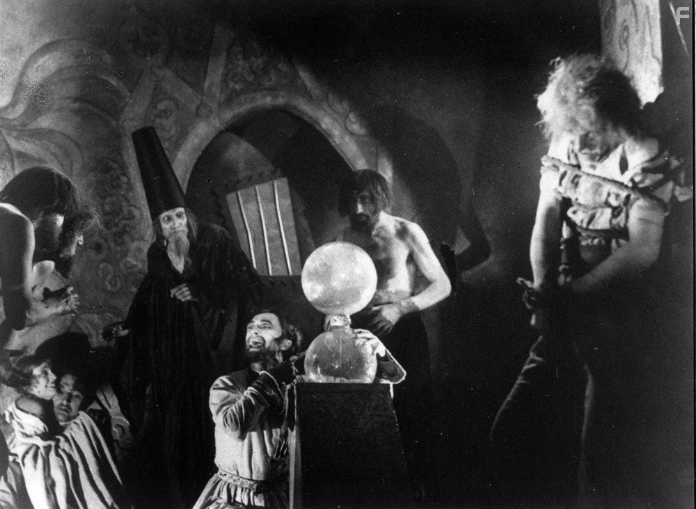 Leo Birinsky, Paul Leni, and Conrad Veidt in Кабинет доктора Калигари (1920)