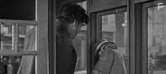 George O'Brien in Восход солнца (1927)