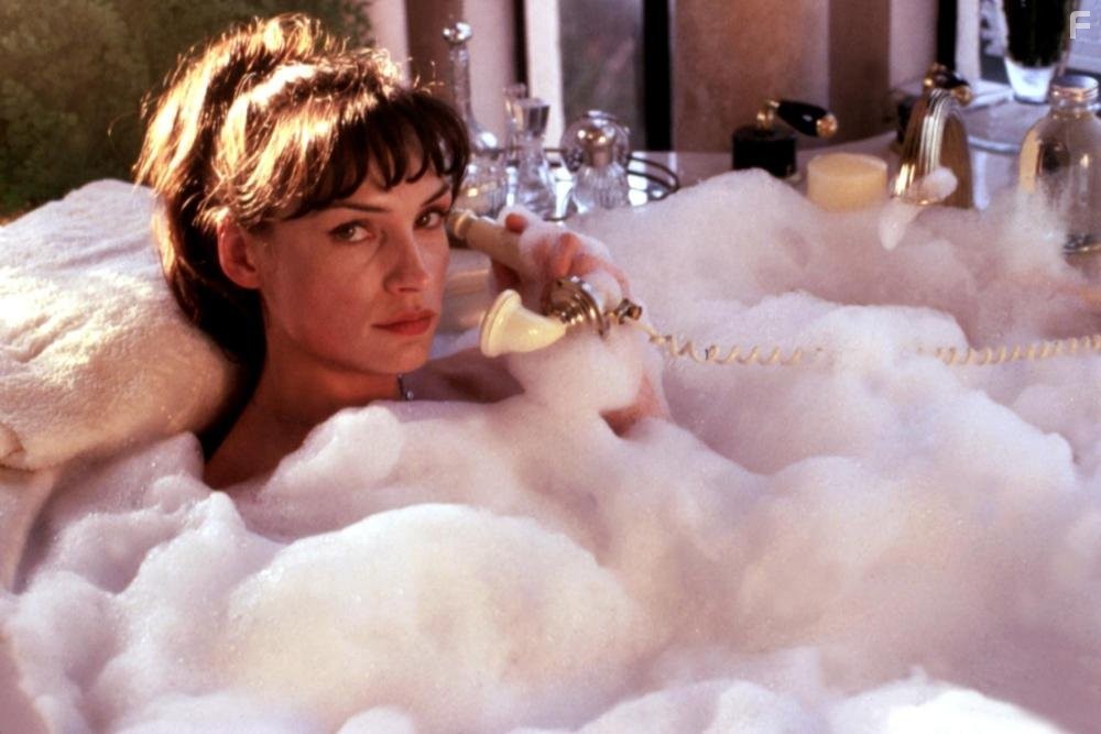 Famke Janssen in Дом ночных призраков (1999)