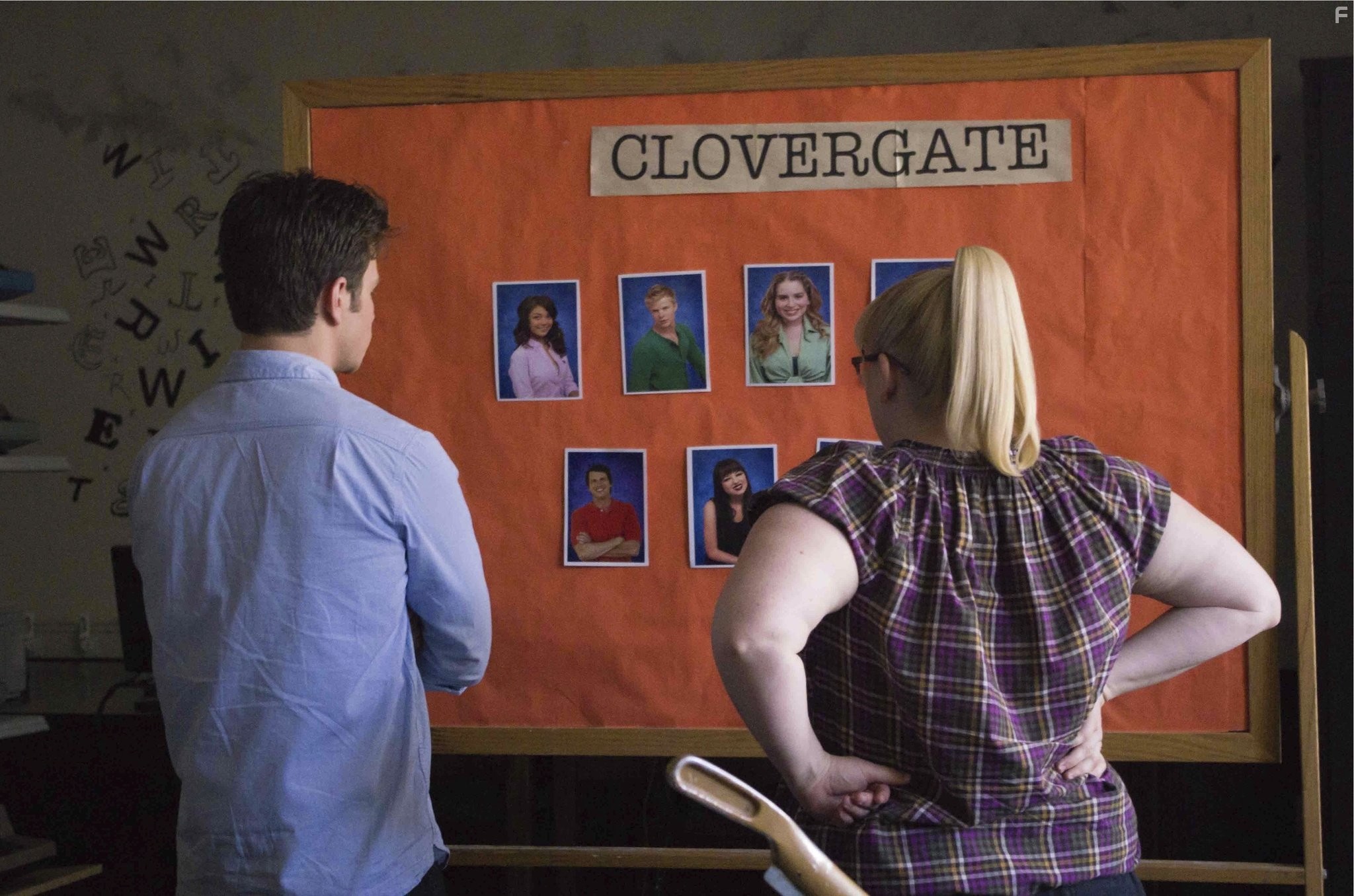 Rebel Wilson and Chris Colfer in Удар молнии (2012)