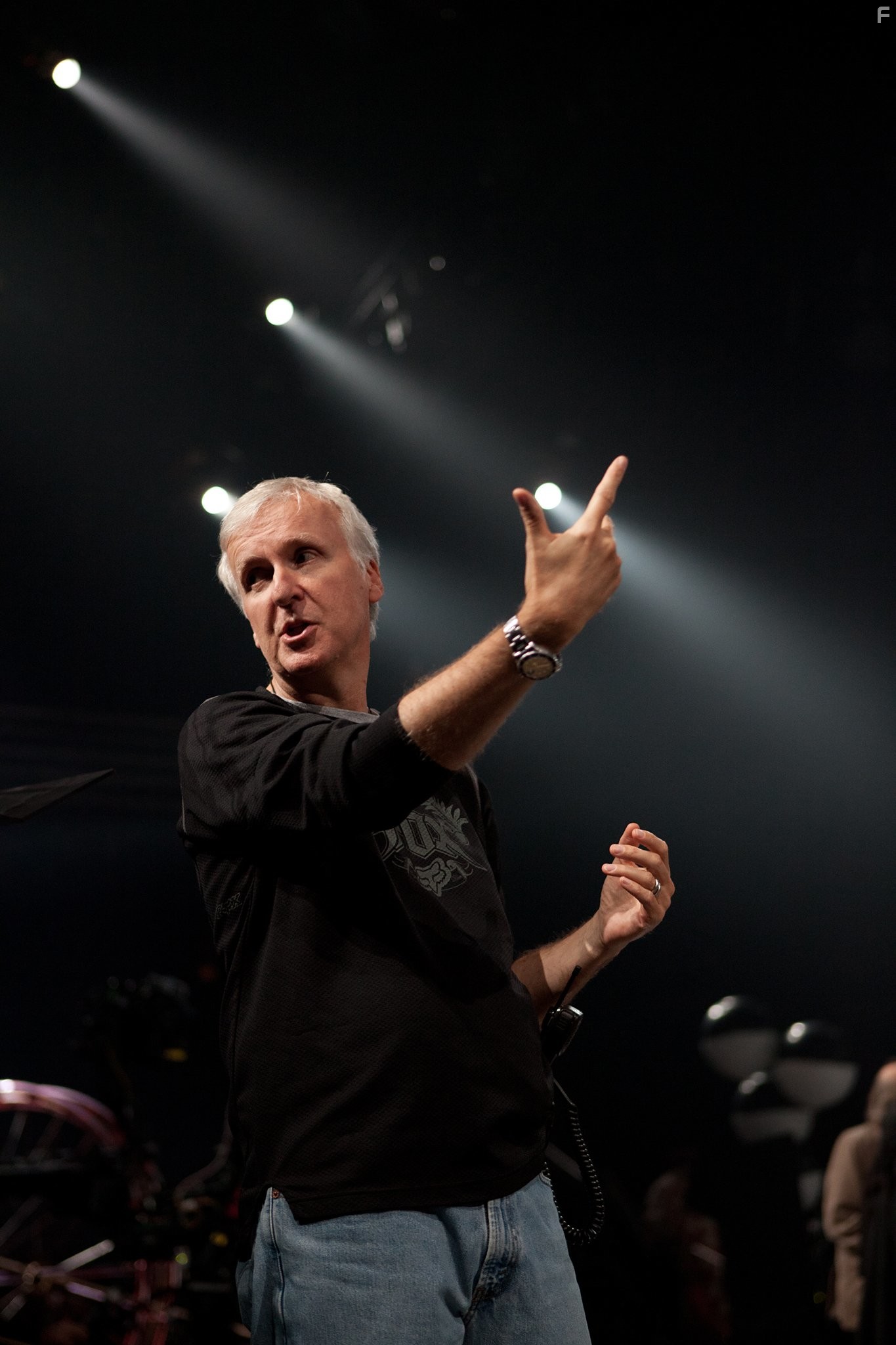 James Cameron in Cirque du Soleil: Сказочный мир (2012)
