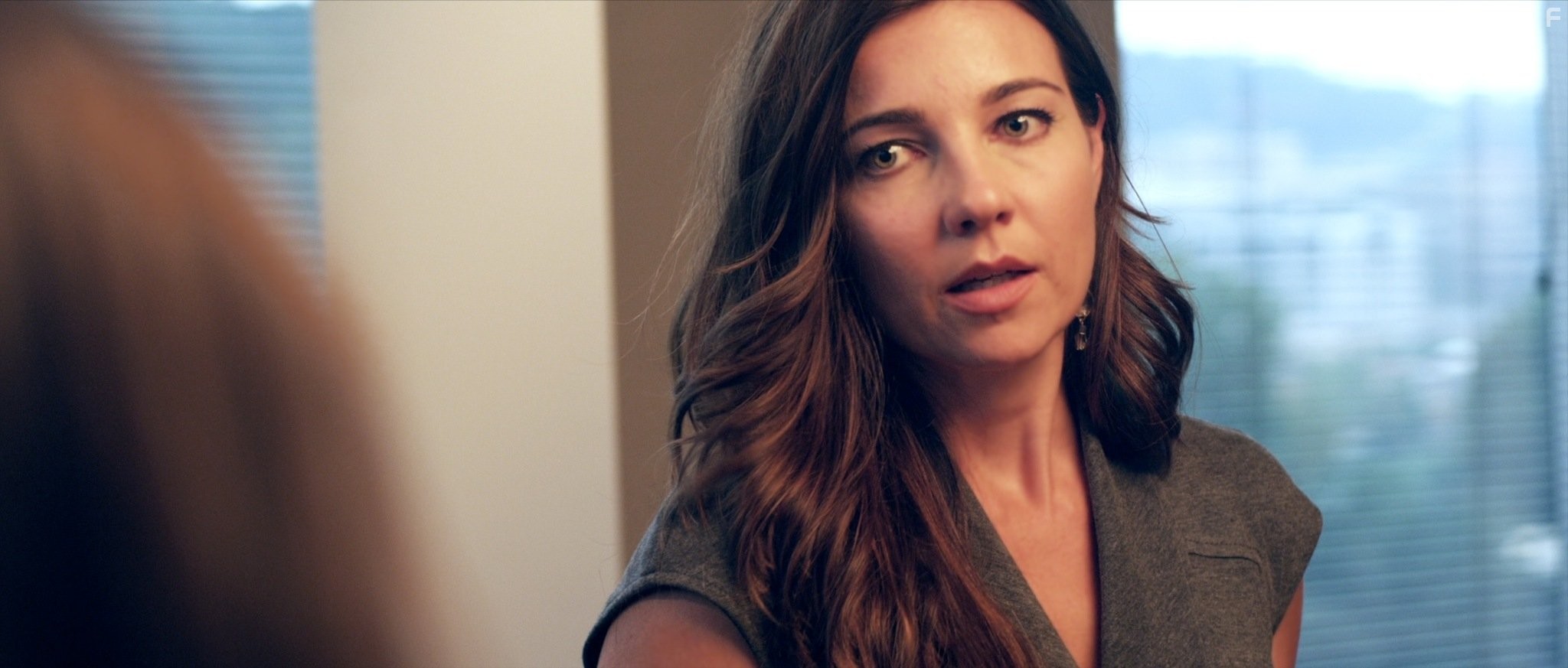 Jennifer Price in Дитя октября (2011)