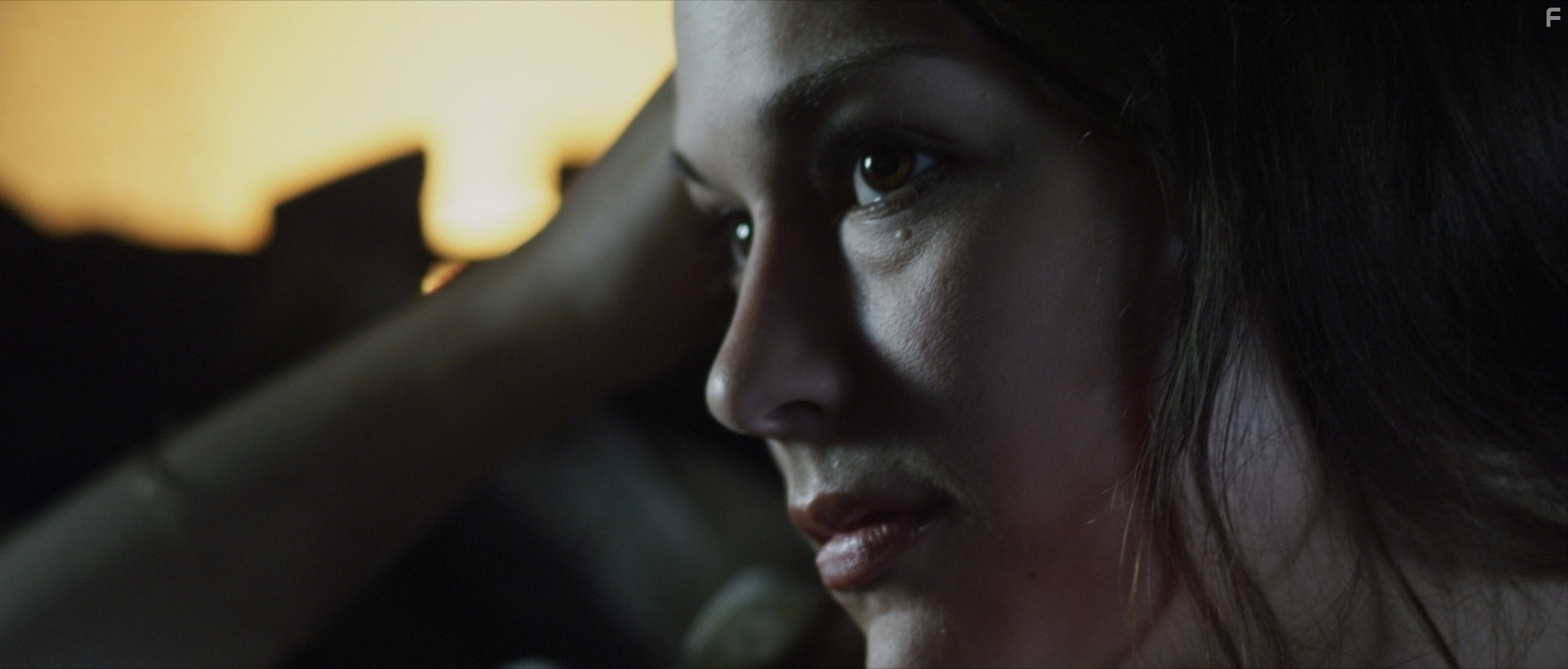 Jennifer Price in Дитя октября (2011)