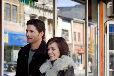 Eric Bana and Rachel McAdams in Жена путешественника во времени (2009)