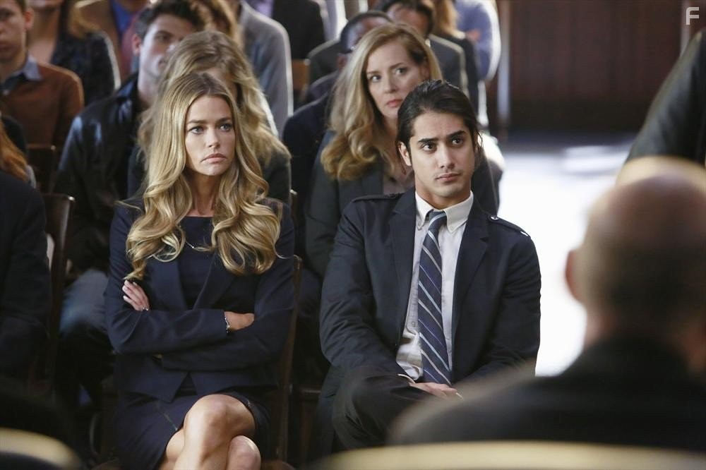 Denise Richards and Avan Jogia in Социопат (2013)