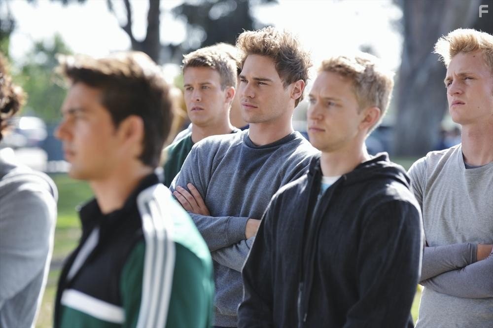 Grey Damon in Социопат (2013)