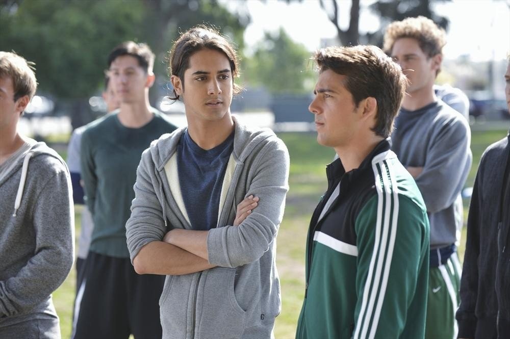 Avan Jogia and John DeLuca in Социопат (2013)