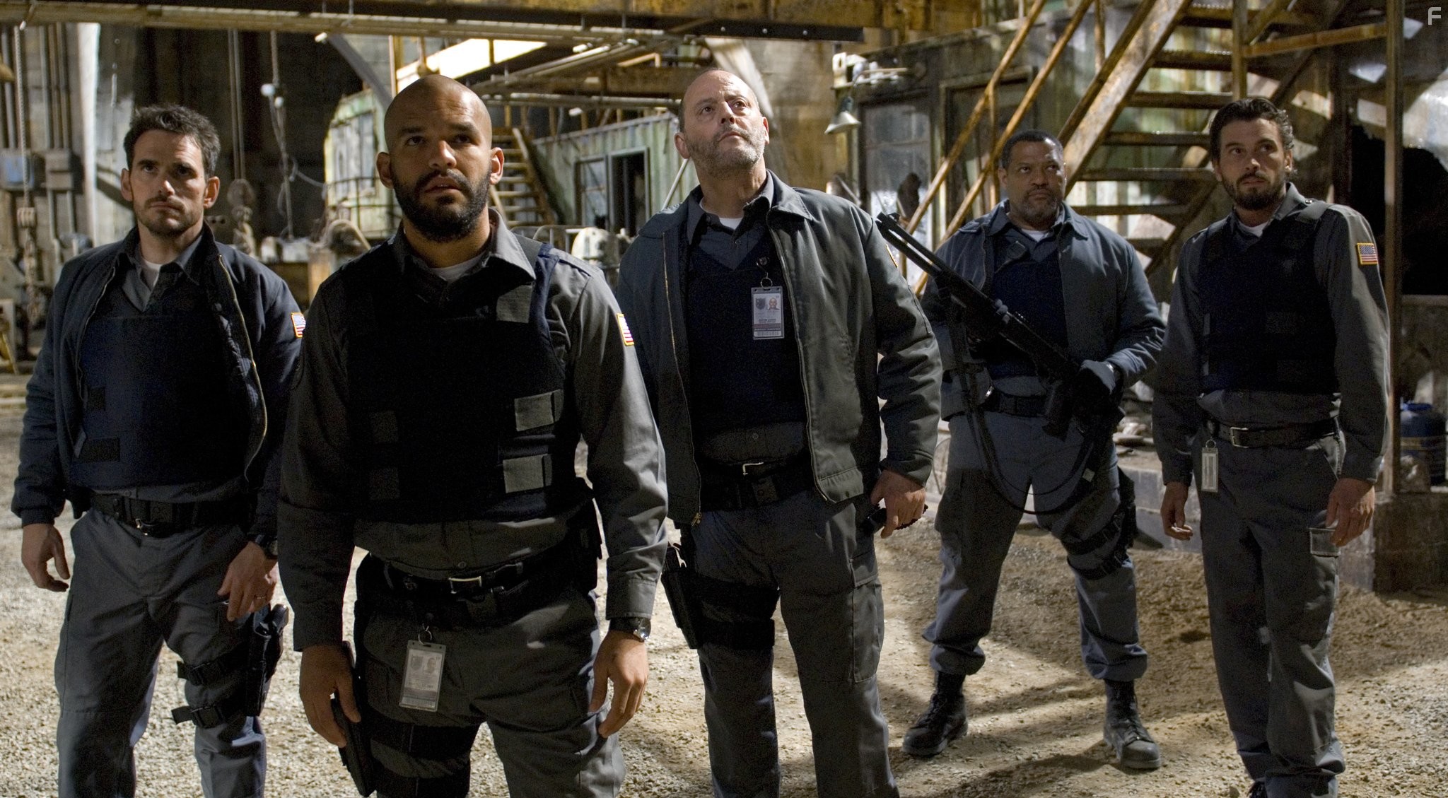 Matt Dillon, Laurence Fishburne, Jean Reno, Amaury Nolasco, and Columbus Short in Инкассатор (2009)
