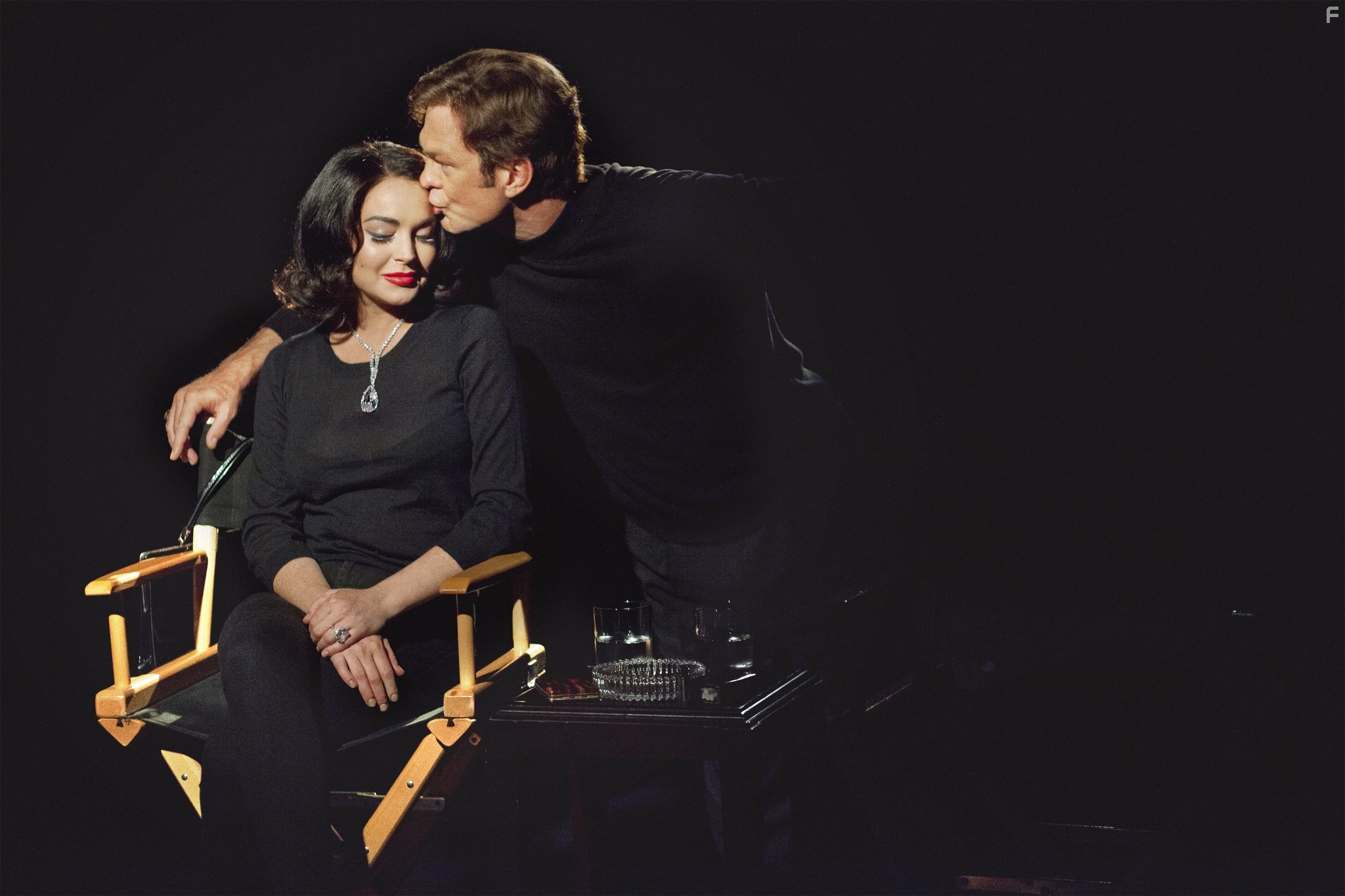 Grant Bowler and Lindsay Lohan in Лиз и Дик (2012)