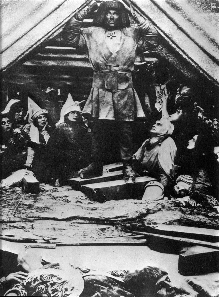 Paul Wegener in Голем, как он пришел в мир (1920)