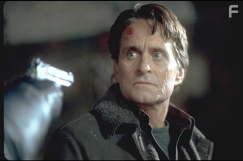 Michael Douglas in Не говори ни слова (2001)