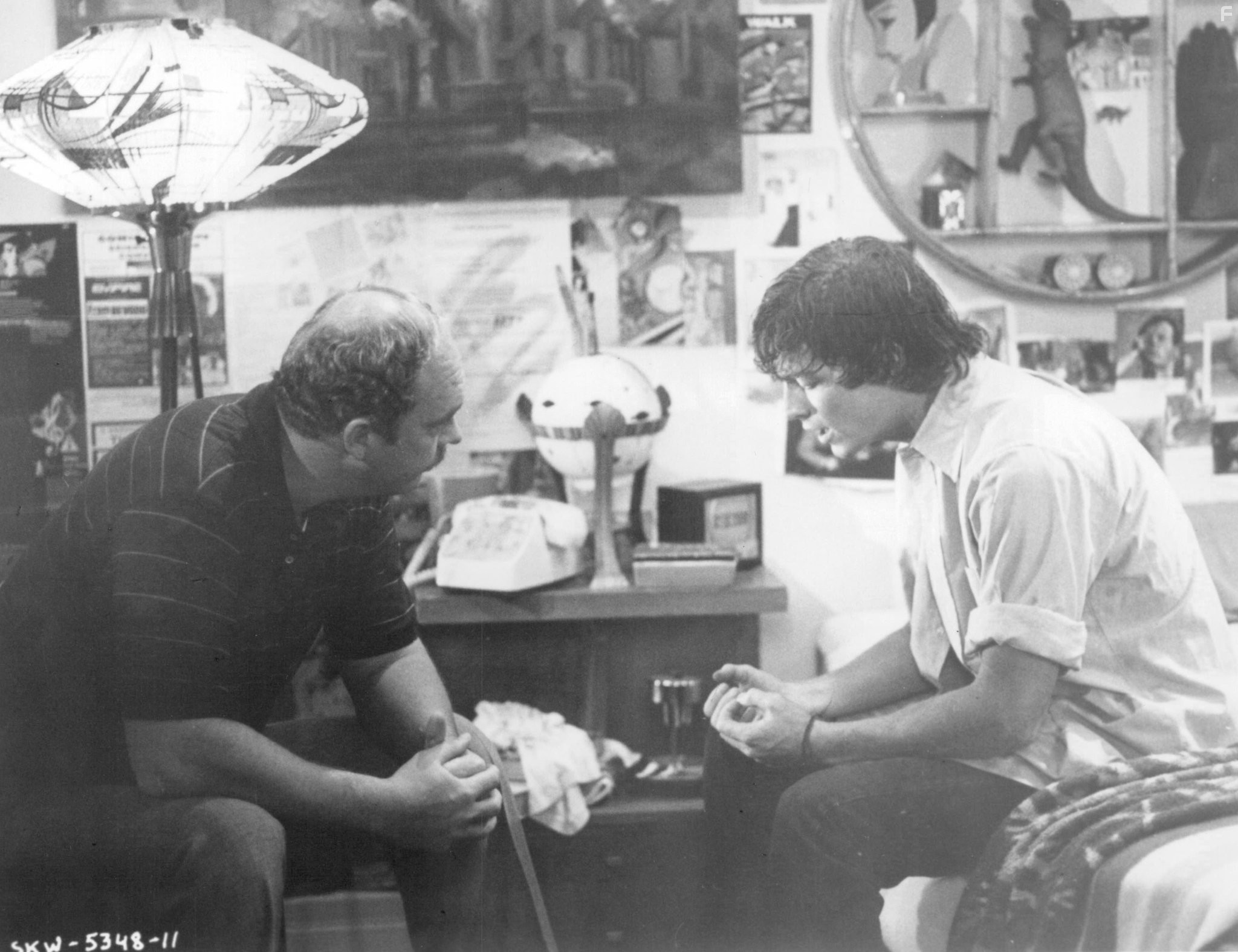 Eric Stoltz and John Ashton in Чyдеса своего рода (1987)