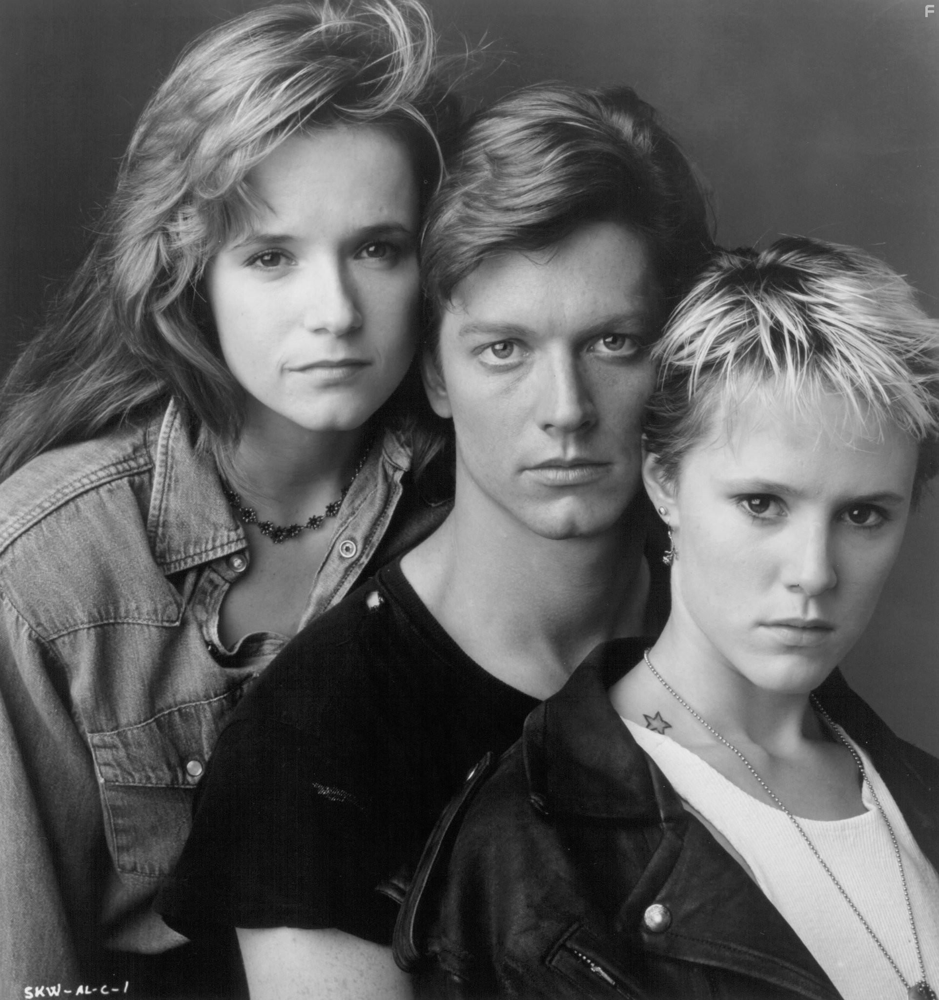 Mary Stuart Masterson, Eric Stoltz, and Lea Thompson in Чyдеса своего рода (1987)