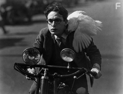 Harold Lloyd in Застенчивый (1924)