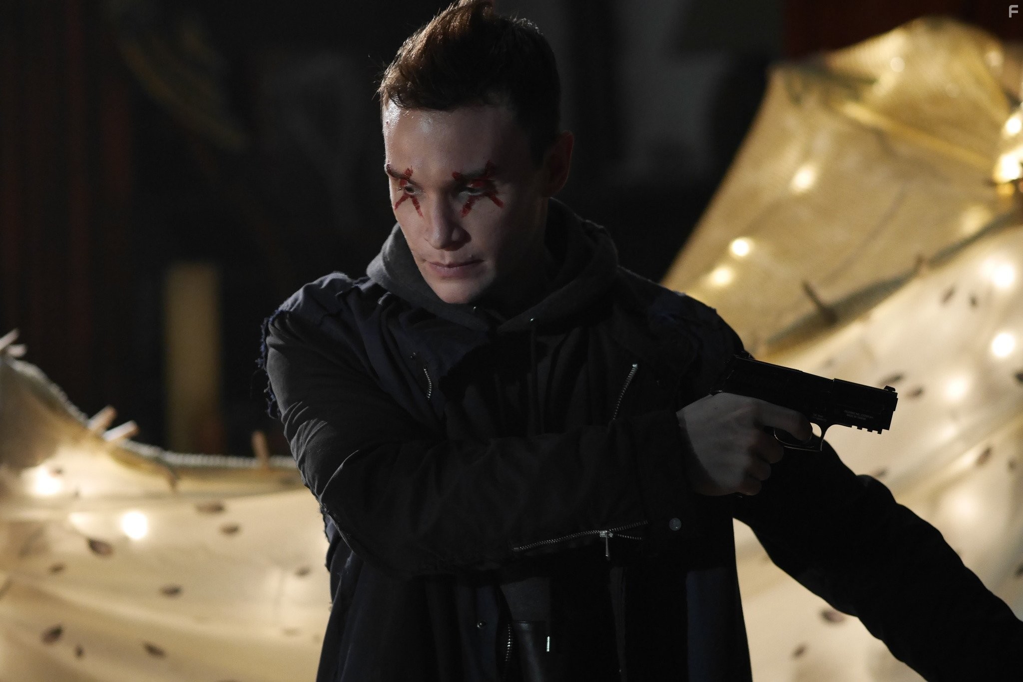 Ari Millen in Тёмное дитя (2013)