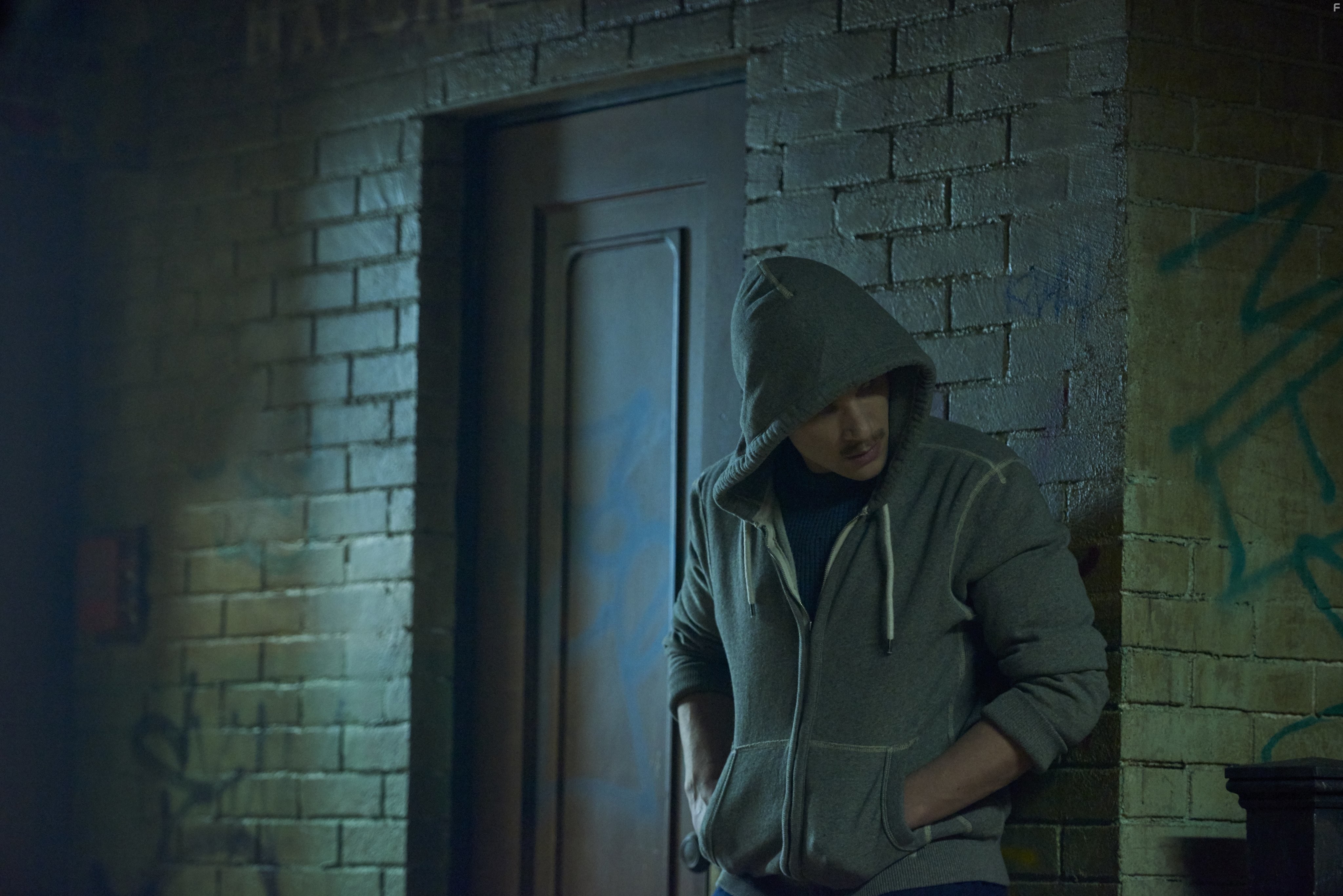 Ari Millen in Тёмное дитя (2013)