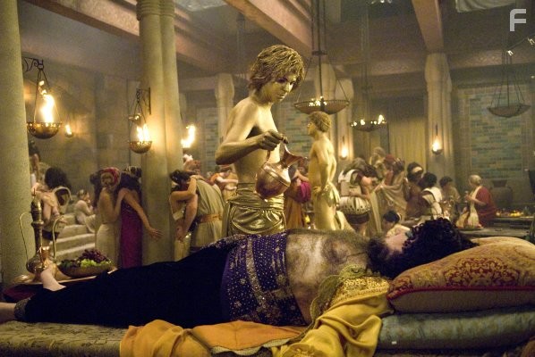 Oliver Platt and Michael Cera in Начало времен (2009)