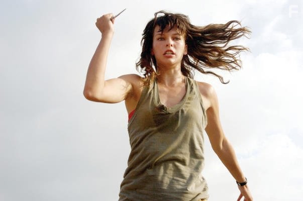 Milla Jovovich in Идеальный побег (2009)