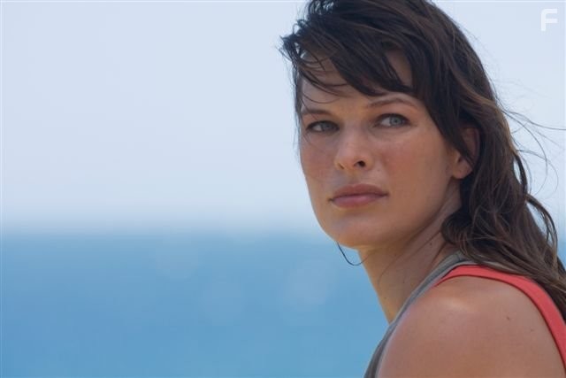 Milla Jovovich in Идеальный побег (2009)