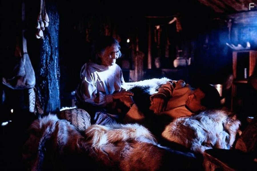 Steven Seagal and Chief Irvin Brink in B смeртельной опасности (1994)