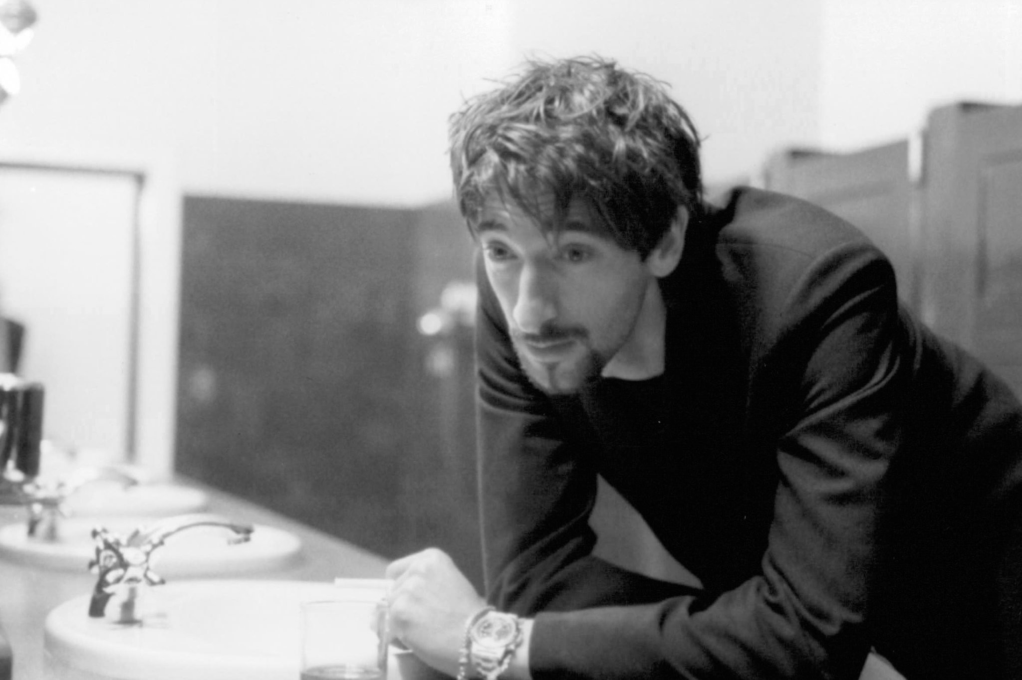 Adrien Brody in Спасти Хэррисона (2000)